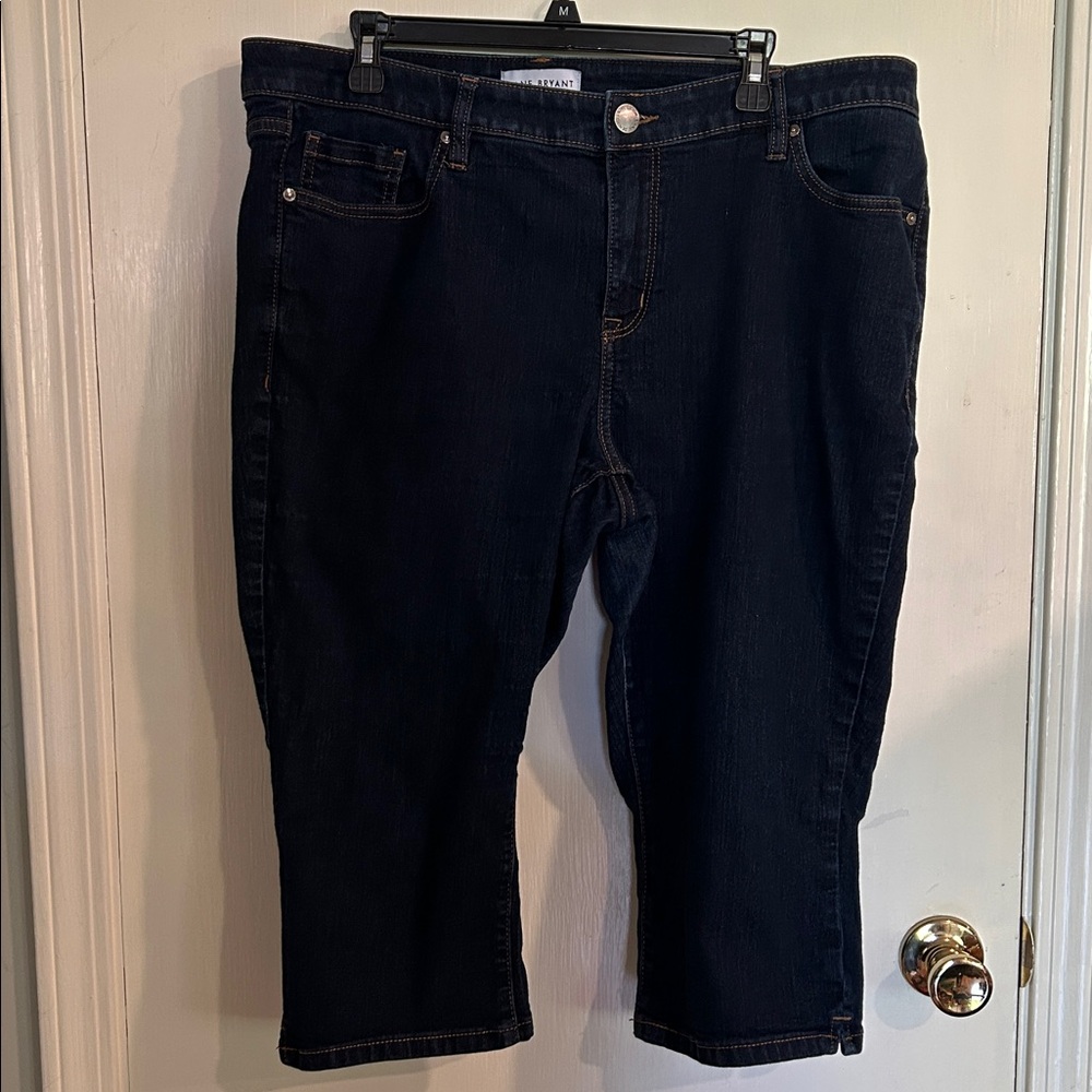 ✳️Lane Bryant denim mid-rise pedal pants✳️